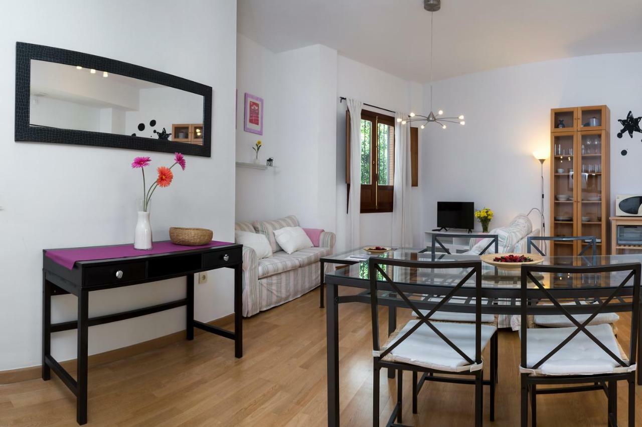 Descubrehome Postigo Inner Patio 세비야 외부 사진