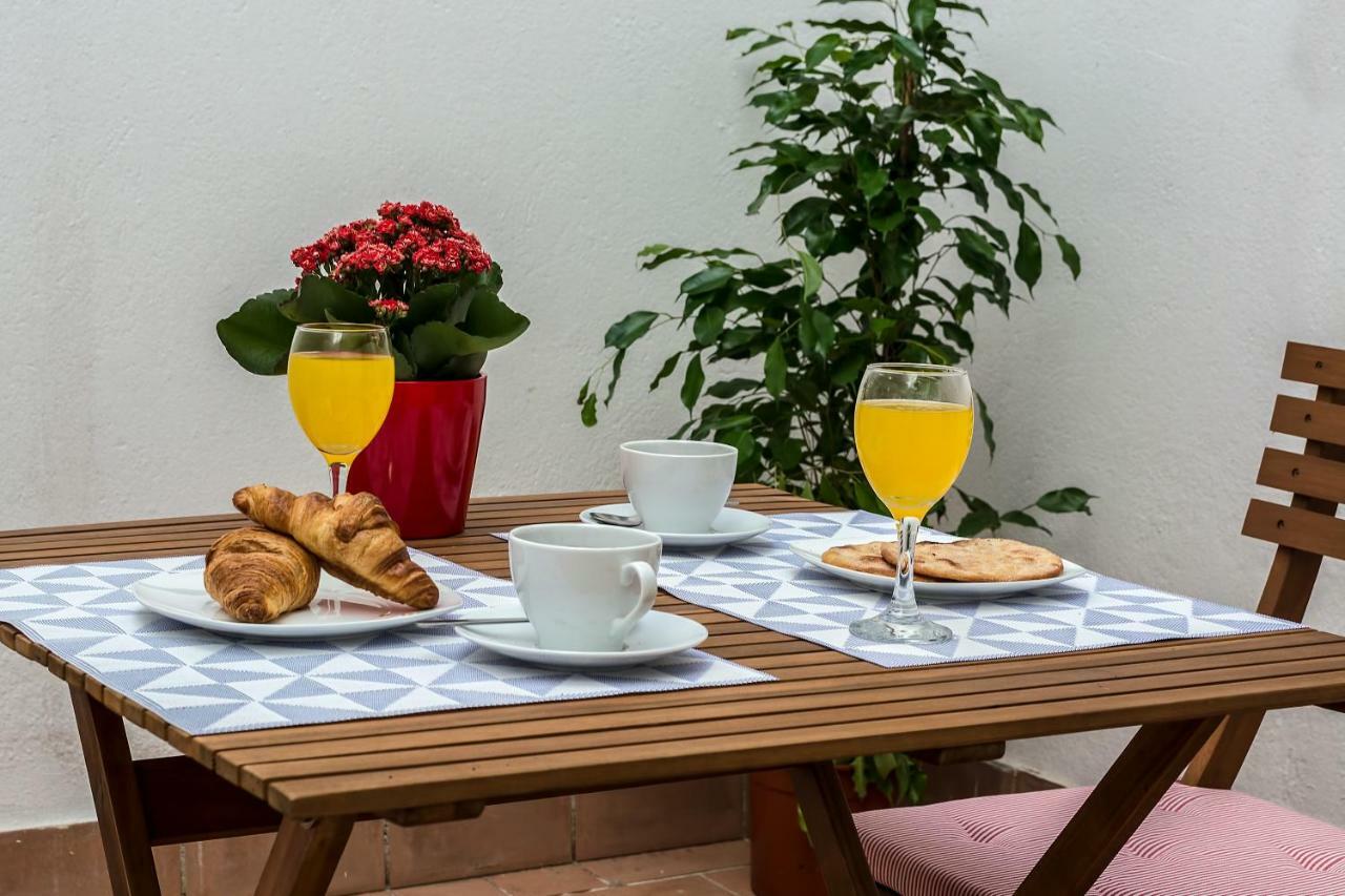 Descubrehome Postigo Inner Patio 세비야 외부 사진